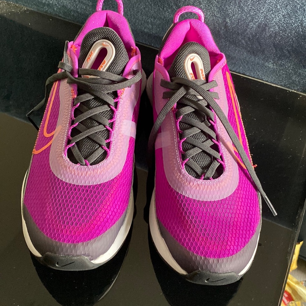 Nike Fuchsia Stylish Sneakers